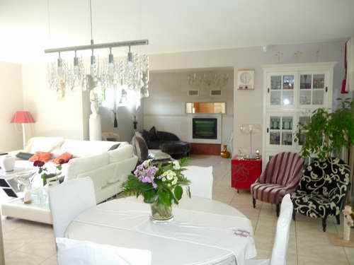 Maison 122m², 4 chambres sur  870m² avec piscine CESTAS bourg